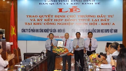 Binh Dinh: trois nouveaux projets de 570 milliards de dôngs autorisés ảnh 1