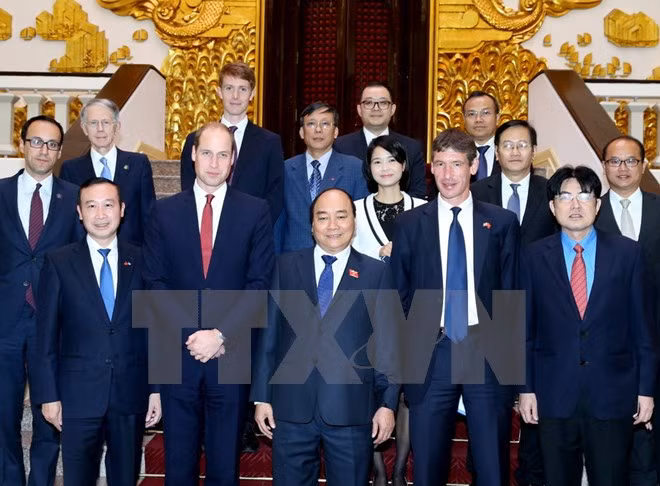 Le Premier ministre Nguyên Xuân Phuc reçoit le Duc de Cambridge ảnh 1