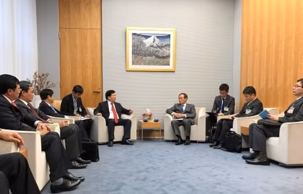 Le Vietnam et le Japon conviennent d'intensifier la confiance politique ảnh 2