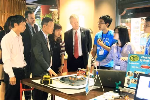 Les Etats-Unis soutiennent le mouvement de l'innovation au Vietnam ảnh 1