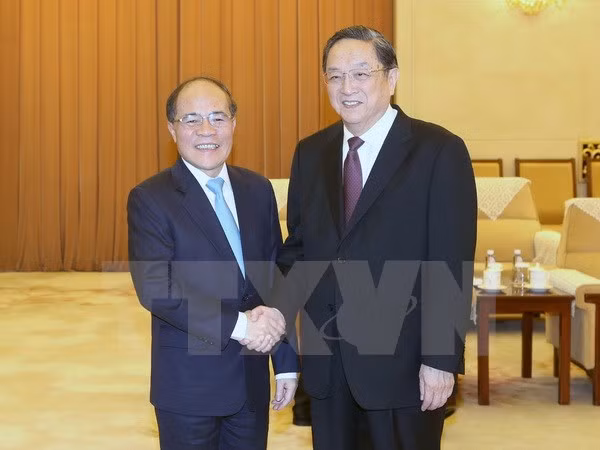 Entrevue entre Nguyen Sinh Hung et Yu Zhengsheng ảnh 1