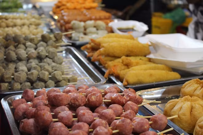 Plus de 500.000 visiteurs au 10e Festival gastronomique ​"Bons plats des pays​" 2015 ảnh 2