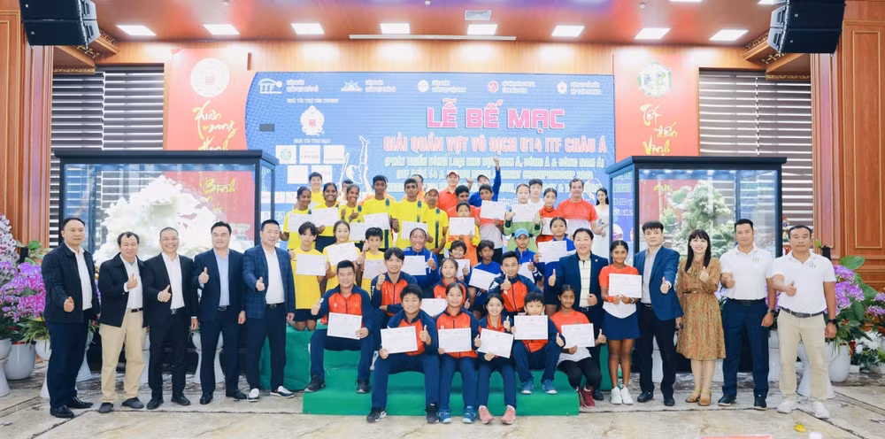 Des joueurs vietnamiens qualifiés à la finale des championnats de tennis U14 ITF d’Asie ảnh 1