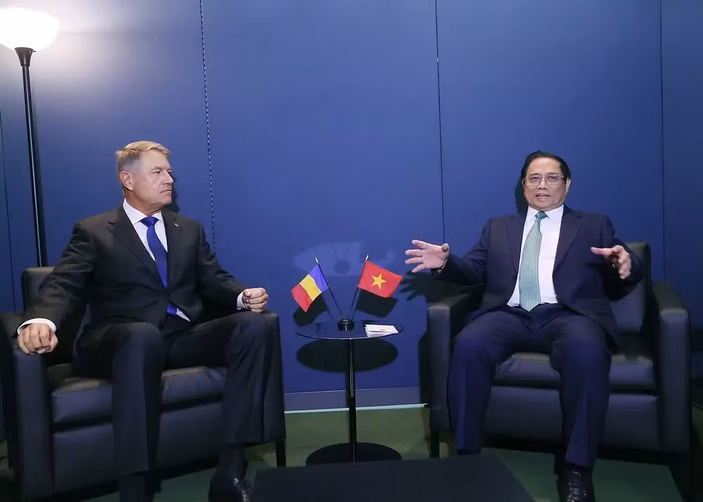 La visite du PM Pham Minh Chinh couverte par la presse roumaine ảnh 1