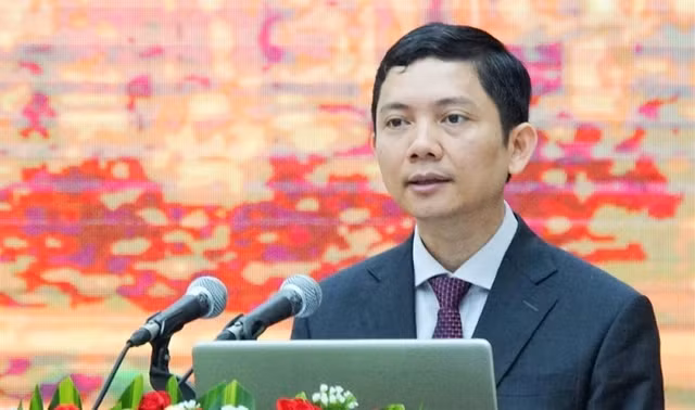 L'ancien président de l'Académie des sciences sociales du Vietnam sanctionné pour violations ảnh 1