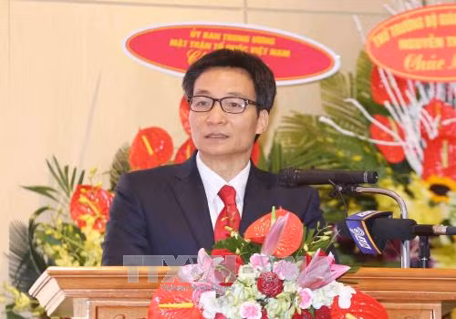 Le vice-PM Vu Duc Dam salue le rôle de la Croix-Rouge dans l'humanitaire ảnh 1