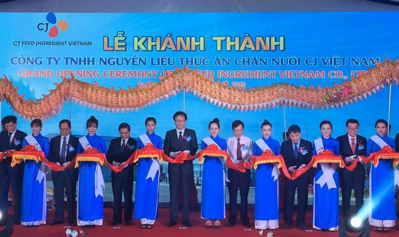 Groupe sud-coréen CJ : inauguration d’une nouvelle provenderie à Ba Ria – Vung Tau ảnh 1