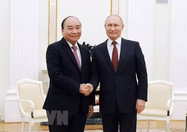 Le président Nguyên Xuân Phuc termine sa visite officille en Russie ảnh 1