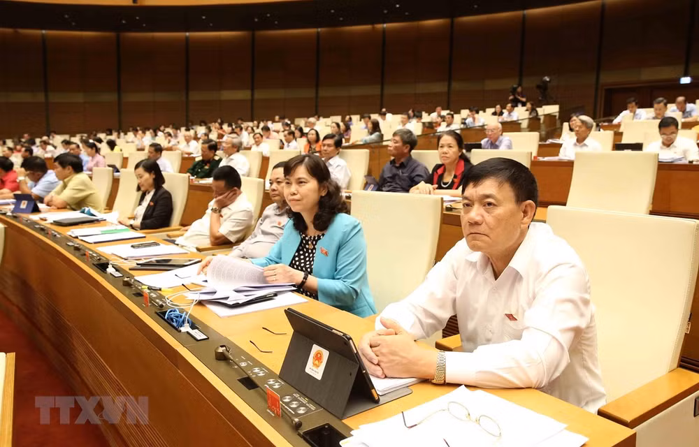 AN : Les députés discutent de trois projets de lois ảnh 1 AN : Les députés discutent de trois projets de lois ảnh 1