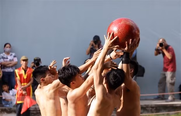 Le festival de Vât Câu, une valeur culturelle traditionnelle à conserver ảnh 1