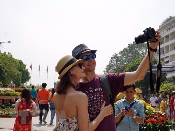 Hô Chi Minh-Ville accueille plus de 6,2 millions de tourists étrangers en neuf mois ảnh 1
