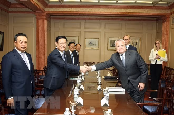 Les Etats-Unis attachent de l’importance aux relations d’amitié avec le Vietnam ảnh 1