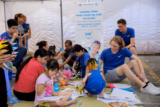 Phu Yen : opérations gratuites en faveur d’enfants souffrant du bec-de-lièvre ảnh 1