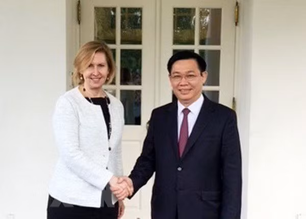 Les Etats-Unis attachent de l’importance aux relations d’amitié avec le Vietnam ảnh 3