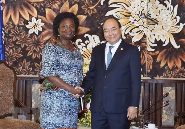 Le PM Nguyên Xuân Phuc reçoit la responsable de la BM Victoria Kwakwa ảnh 1