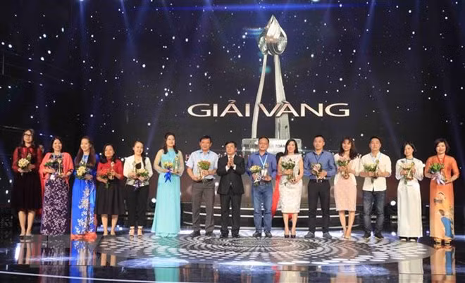 Prix d’or à 30 œuvres au 38e Festival national de la Télévision ảnh 1