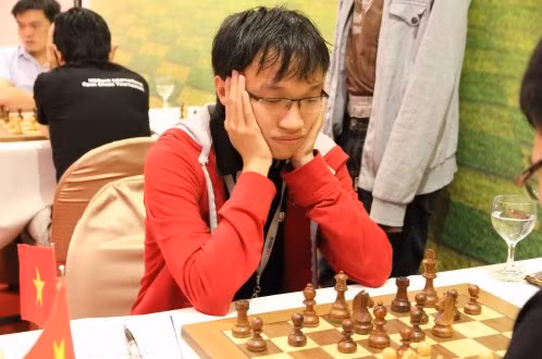 Nguyen Ngoc Truong Son, champion en blitz d'Asie 2015 ảnh 1