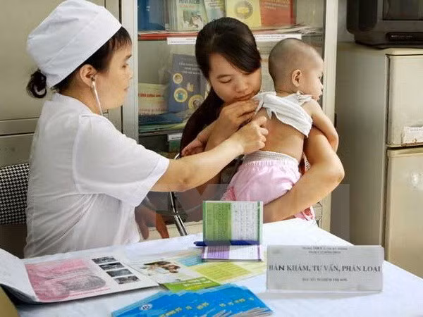 Près de 20 millions d'enfants vaccinés contre la rougeole et la rubéole ảnh 1