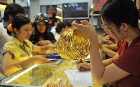 Près de 14,5 tonnes d'or consommées au Vietnam au 2e trimestre ảnh 1