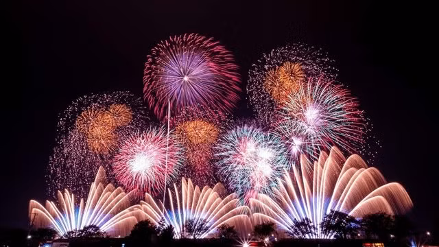 Le 9e Festival international des feux d’artifices de Dà Nang prévu en avril 2018 ảnh 1