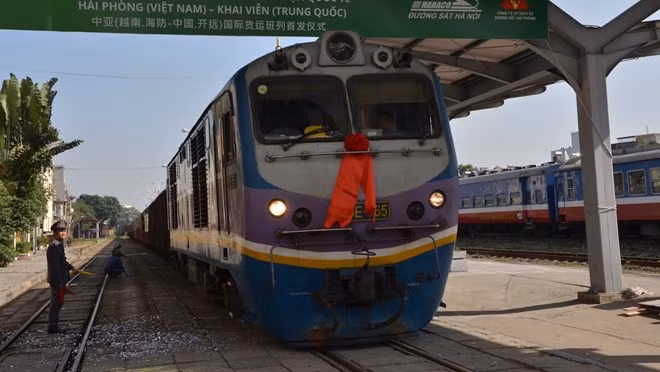 Lancement d’un service de train de fret entre Hai Phong et Kaiyuan (Chine) ảnh 1
