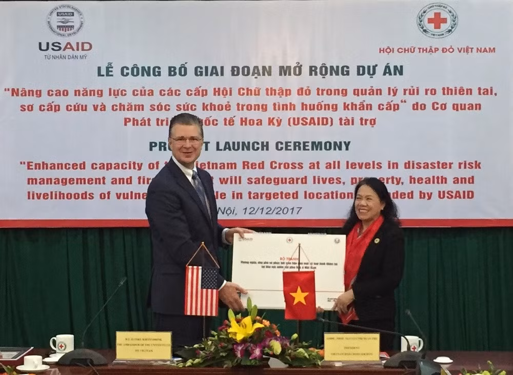 USAID aide la Croix-Rouge à améliorer sa capacité de la gestion des catasrophes naturelles ảnh 1