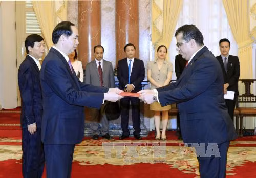 Promouvoir les relations Vietnam-Espagne et Vietnam-Yémen ảnh 2