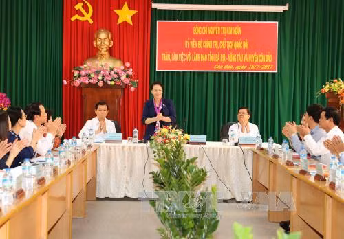 La présidente de l’AN en visite au district de Con Dao, province de Ba Ria-Vung Tau ảnh 1