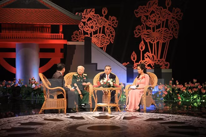 Des activités pour honorer les relations Vietnam-Laos ảnh 1