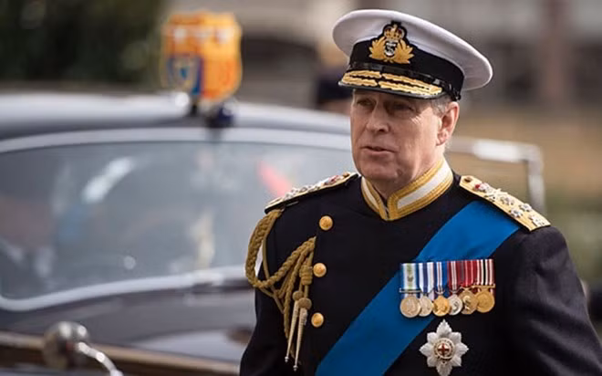 Le secrétaire général Nguyen Phu Trong rencontre le prince Andrew en Hongrie ảnh 1