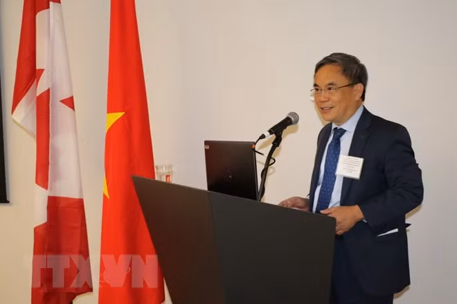 Canada: un colloque sur les nouvelles opportunités de commerce et d'investissement au Vietnam ảnh 1