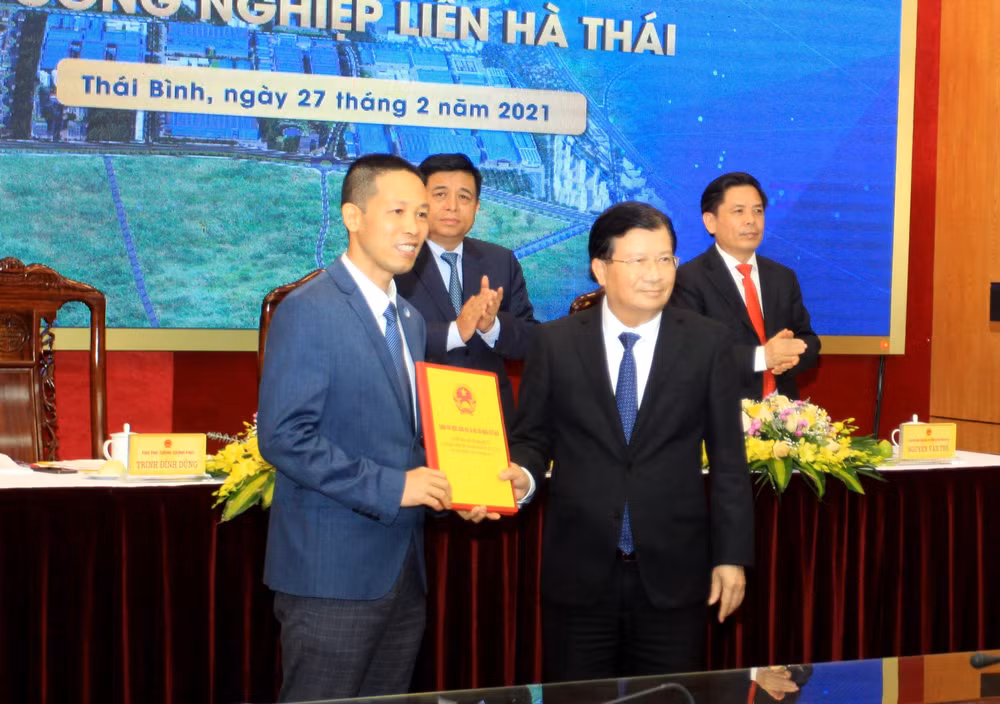 Thai Binh : favoriser les investissements dans la zone industrielle de Lien Ha Thai ảnh 2