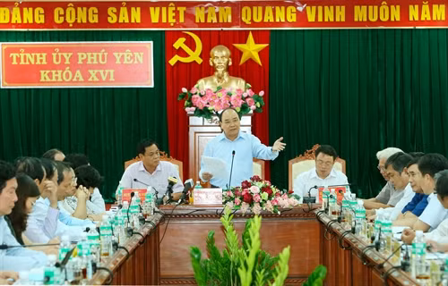 La province de Phu Yen appelée à faire du tourisme un pilier de son économie ảnh 1