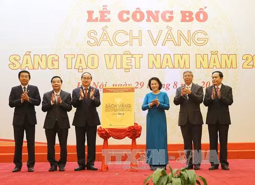 Présentation d’un livre sur la créativité du Vietnam ảnh 1