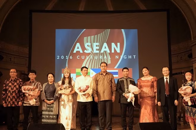 L'anniversaire de l'ASEAN célébré au Royaume-Uni et en Norvège ảnh 2