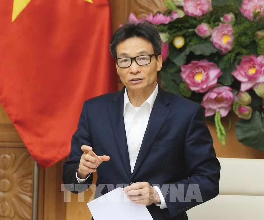 Renforcer la lutte contre le COVID-19 à l’approche du 13e Congrès national du Parti ảnh 1