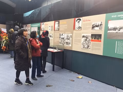 La solidarité nationale s’expose à Hanoi ảnh 1