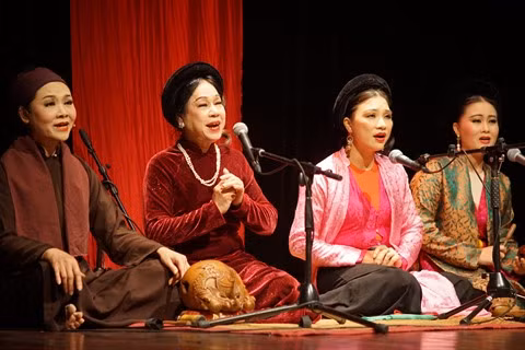 Concert "1011-2021", fusion des musiques vietnamiennes ảnh 2
