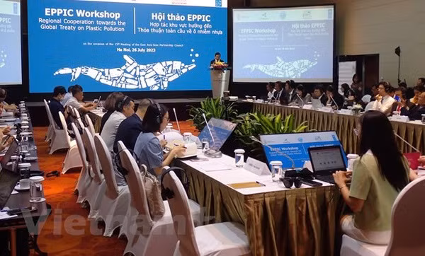 Le Vietnam soutient l’élaboration d'un accord mondial pour lutter contre la pollution plastique ảnh 1