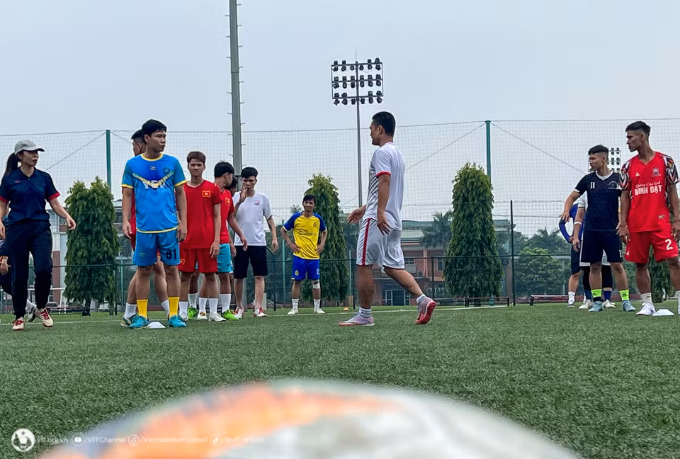 L’équipe du Vietnam de football sourd concourra aux Jeux d’été pour les sourds ảnh 1