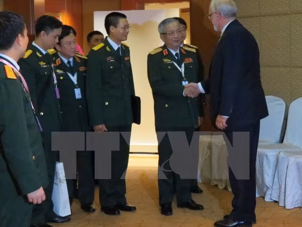 Dialogue de Shangri-La 2016 : le Vietnam est toujours prêt aux dialogues bilatéraux ảnh 1