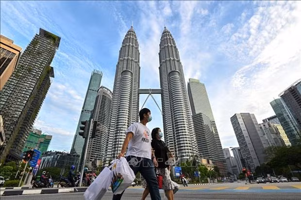 La Malaisie va augmenter la taxe sur les services à partir de mars ảnh 1