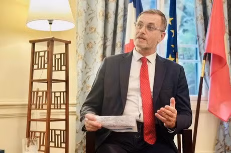 Le Vietnam se développe de manière extrêmement impressionnante, selon l'ambassadeur de France ảnh 1