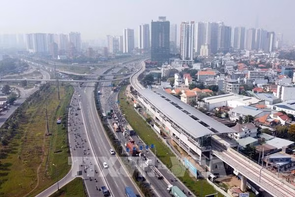 Les rames de métro de Ho Chi Minh-Ville circuleront à titre d'essai tout au long du Têt ảnh 1