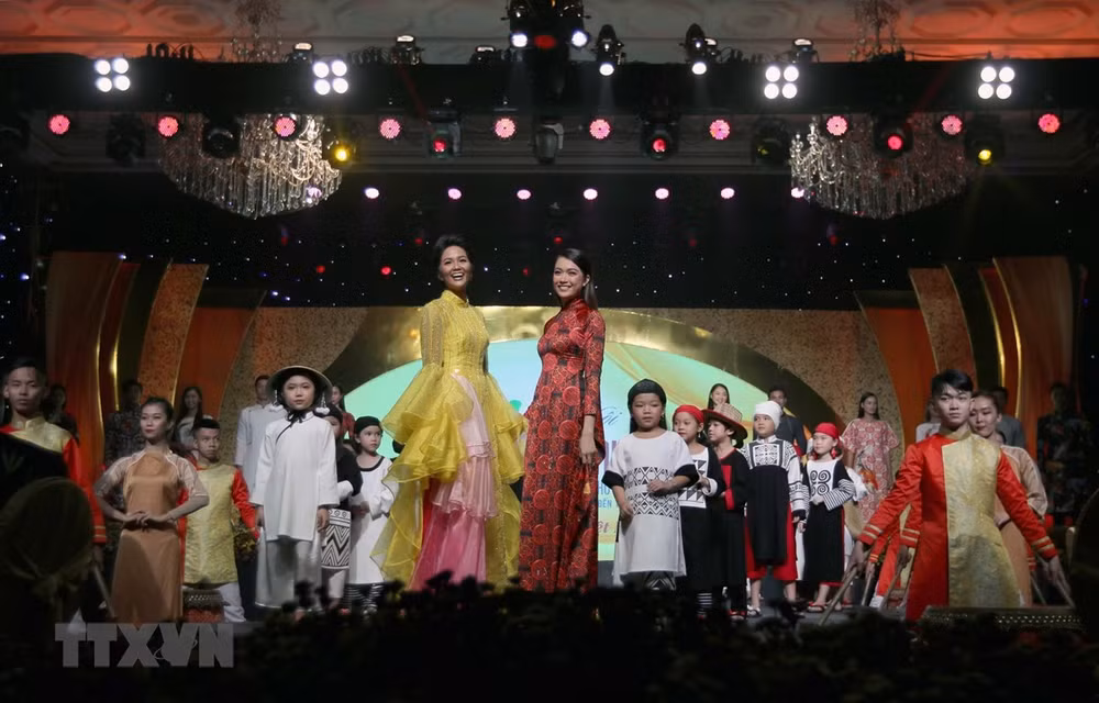 Clôture du Festival de l’ao dài 2019 à Ho Chi Minh-Ville ảnh 1