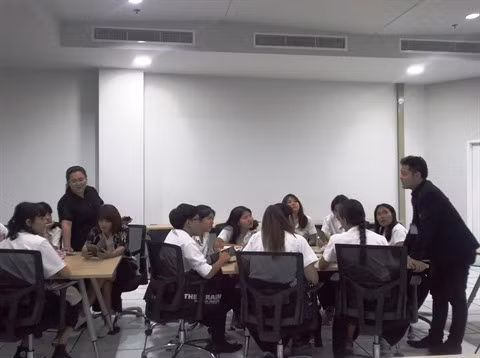 Les jeunes en Afrique au cœur d’un colloque à Hanoï ảnh 2