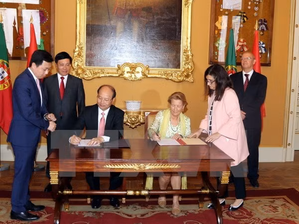 Vietnam et Portugal discutent du renforcement des relations bilatérales ảnh 1