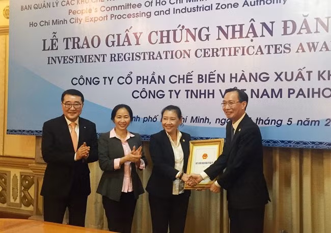 Hô Chi Minh-Ville: remise de la licence d’investissement à deux projets étrangers ảnh 1