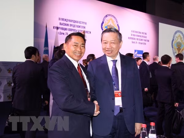 Le ministre de la Sécurité publique participe à une conférence à Sotchi ảnh 1