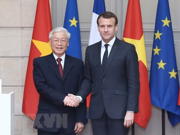 Des ministres soulignent la tournée en France et à Cuba du leader du PCV ảnh 1 Des ministres soulignent la tournée en France et à Cuba du leader du PCV ảnh 1